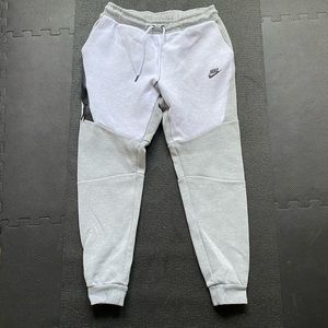 Nike Men’s Joggers size Medium